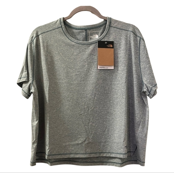 NORTH FACE Dawndream Relaxed Short Sleeve CropTop Size Large NWT - Picture 2 of 6